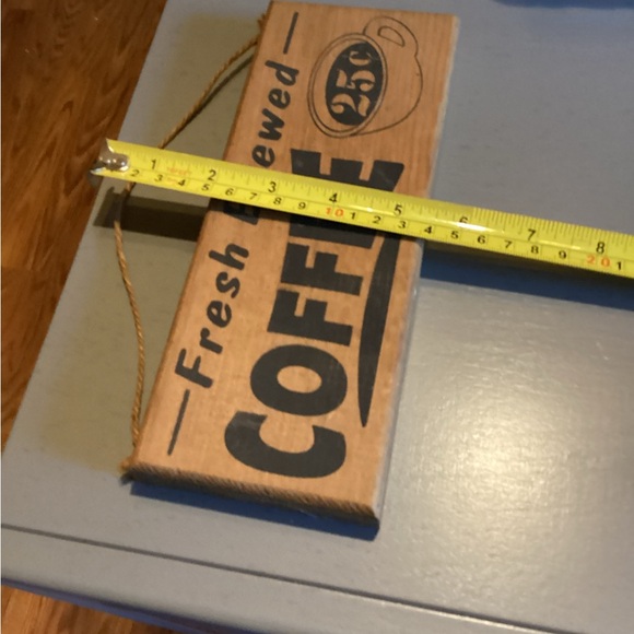 Fresh brewed coffee 25 cents sign. - Picture 5 of 6